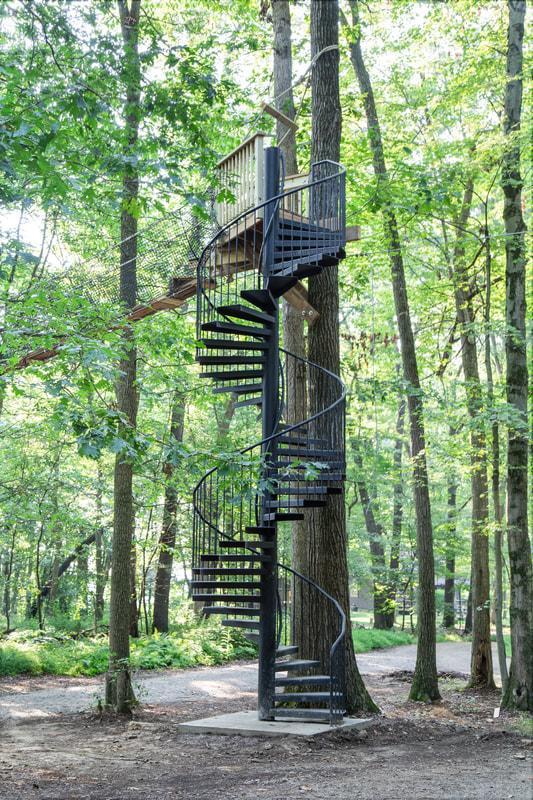 Отель The Mohicans Glenmont Экстерьер фото
